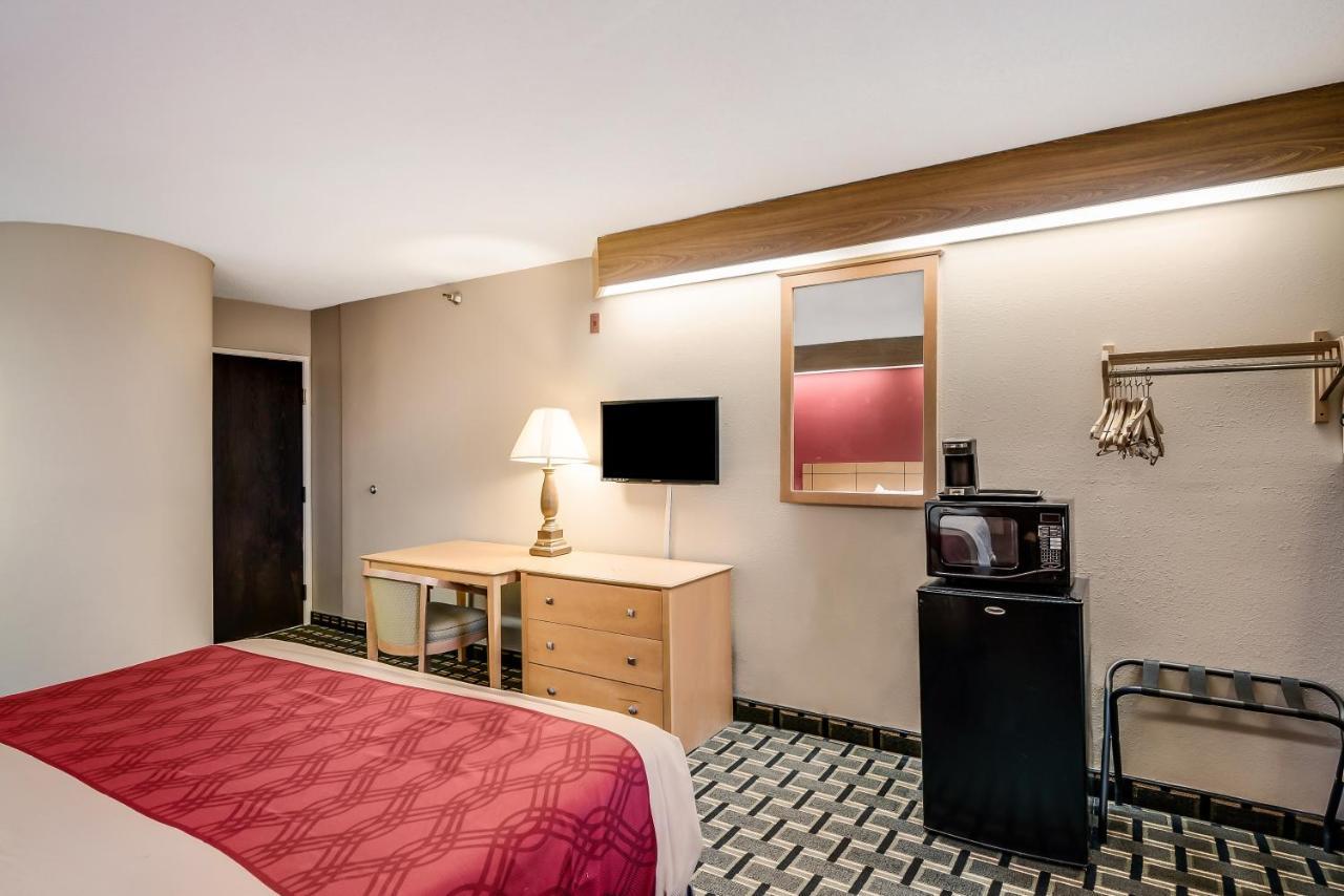 Econo Lodge Inn & Suites Peoria Illinois エクステリア 写真
