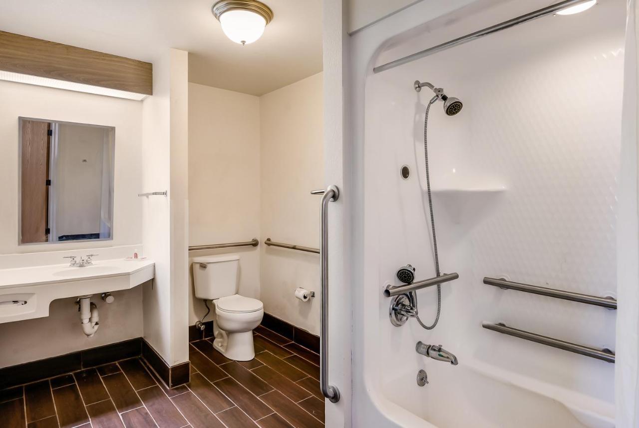 Econo Lodge Inn & Suites Peoria Illinois エクステリア 写真