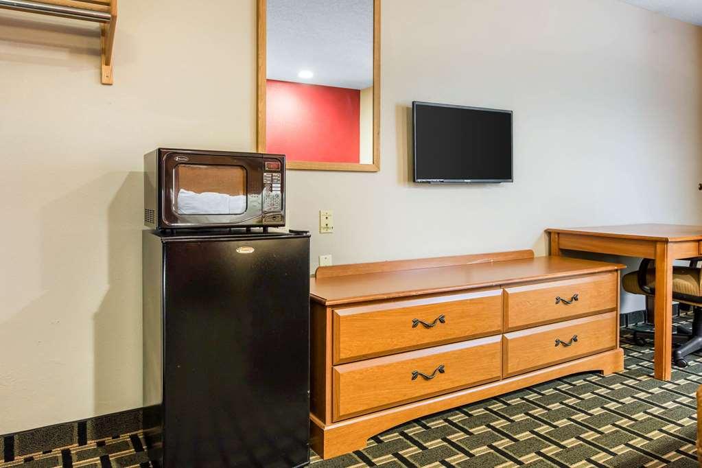 Econo Lodge Inn & Suites Peoria Illinois 部屋 写真