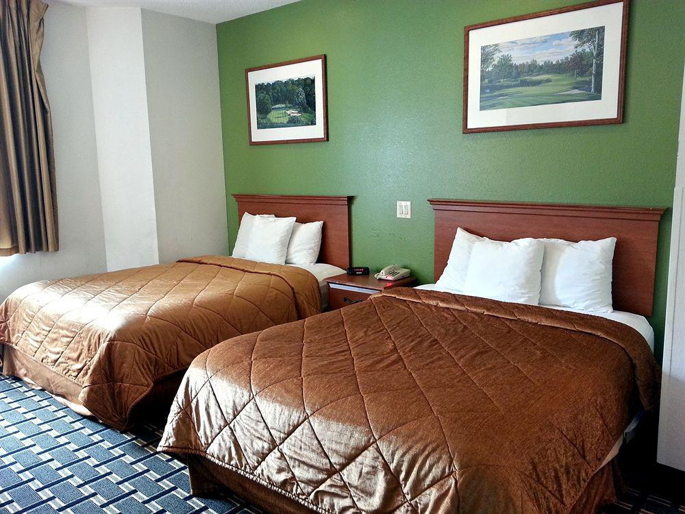Econo Lodge Inn & Suites Peoria Illinois エクステリア 写真