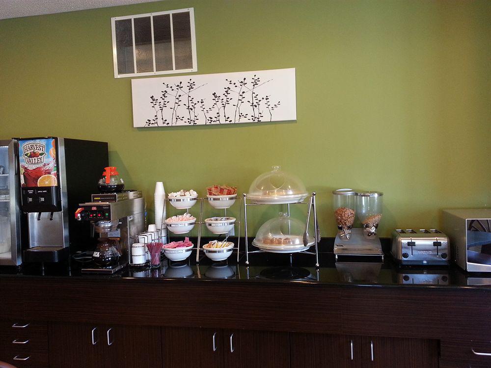 Econo Lodge Inn & Suites Peoria Illinois エクステリア 写真