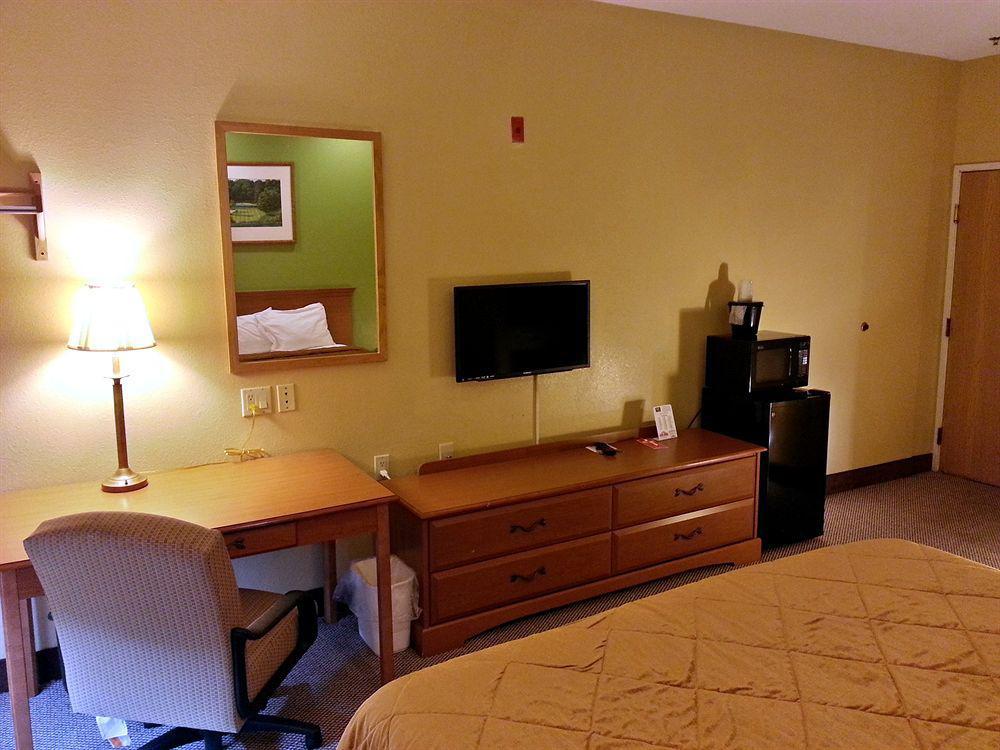 Econo Lodge Inn & Suites Peoria Illinois エクステリア 写真